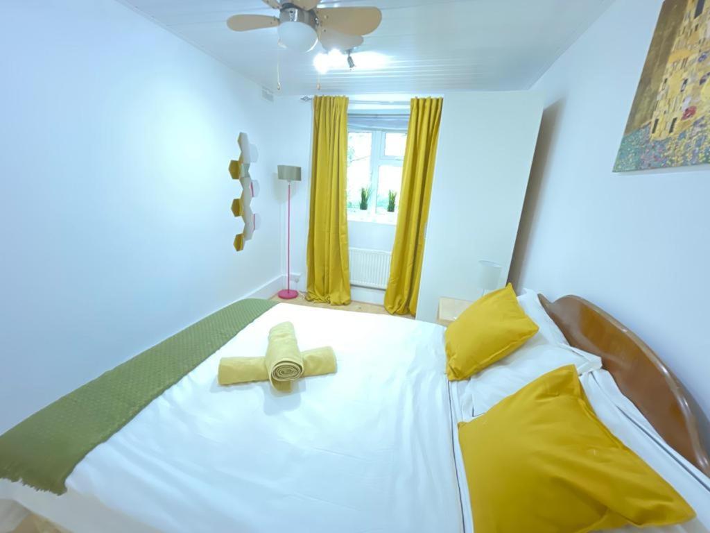 Cosy Flat Close To East Finchley Station 런던 외부 사진