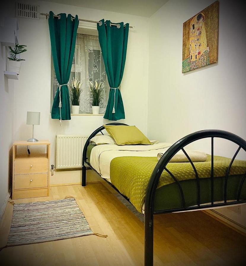 Cosy Flat Close To East Finchley Station 런던 외부 사진